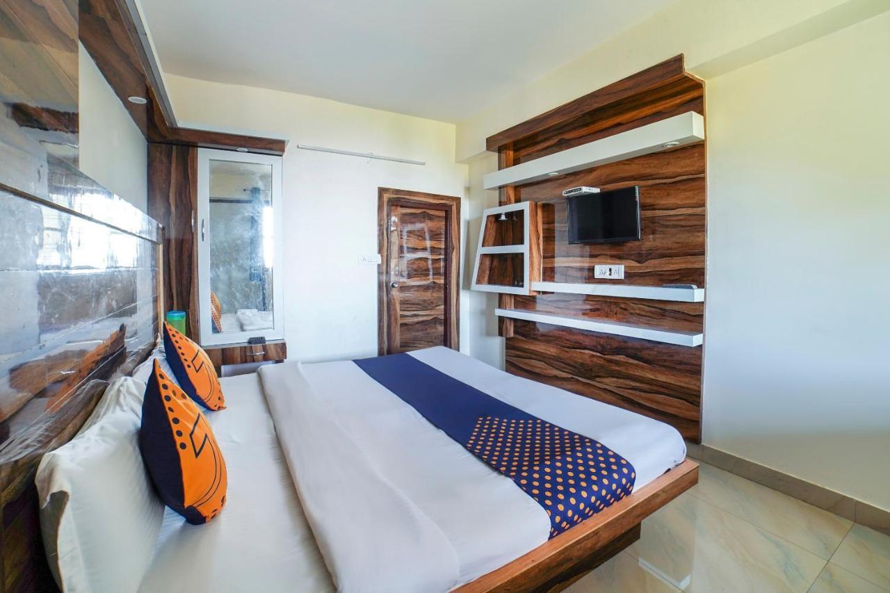 Super Oyo Sunrise Homestay Массури Экстерьер фото