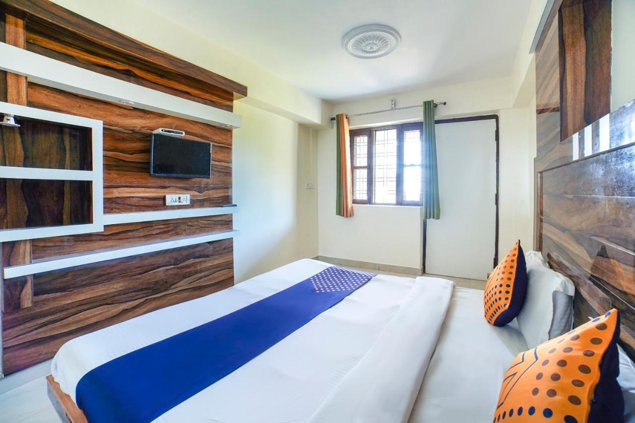 Super Oyo Sunrise Homestay Массури Экстерьер фото