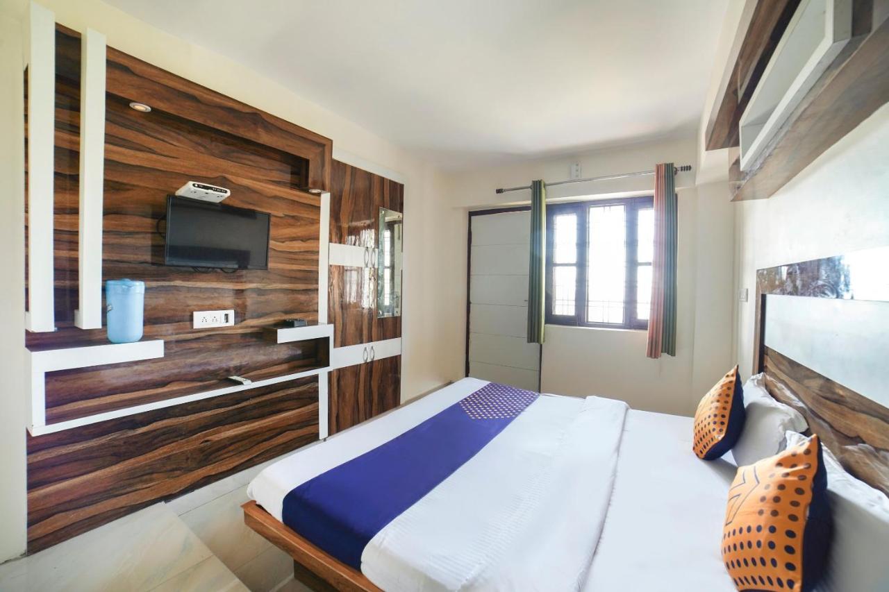 Super Oyo Sunrise Homestay Массури Экстерьер фото